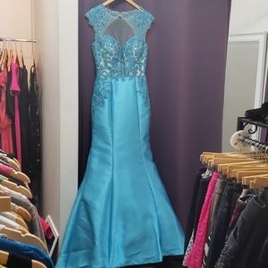 Tony Bowls size 2 aqua mermaid prom pageant gowb